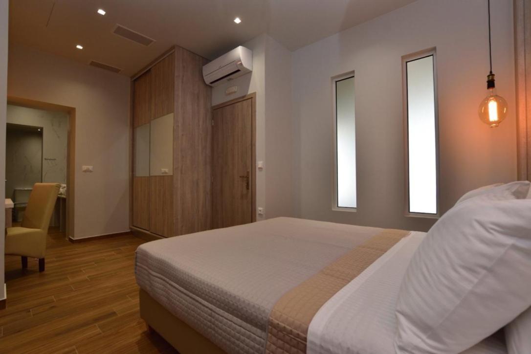 Gonis Grand Luxury Suite Palaiochora Luaran gambar
