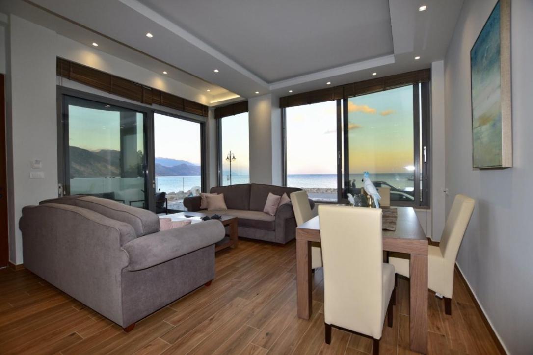 Gonis Grand Luxury Suite Palaiochora Luaran gambar