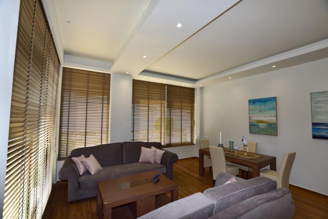 Gonis Grand Luxury Suite Palaiochora Luaran gambar